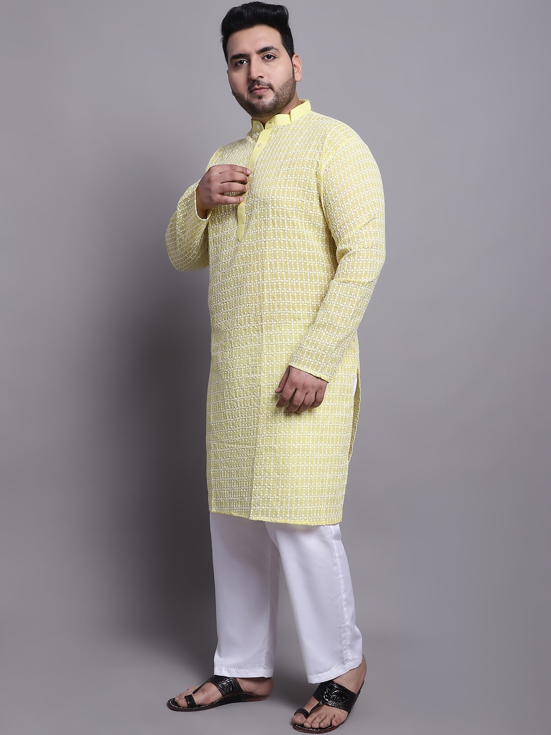 SOJANYA PLUS Ethnic Motifs Embroidered Kurta With Pyjamas & Nehru Jacket, Yellow
SOJANYA PLUS Ethnic Motifs Embroidered Kurta With Pyjamas & Nehru Jacket, Yellow