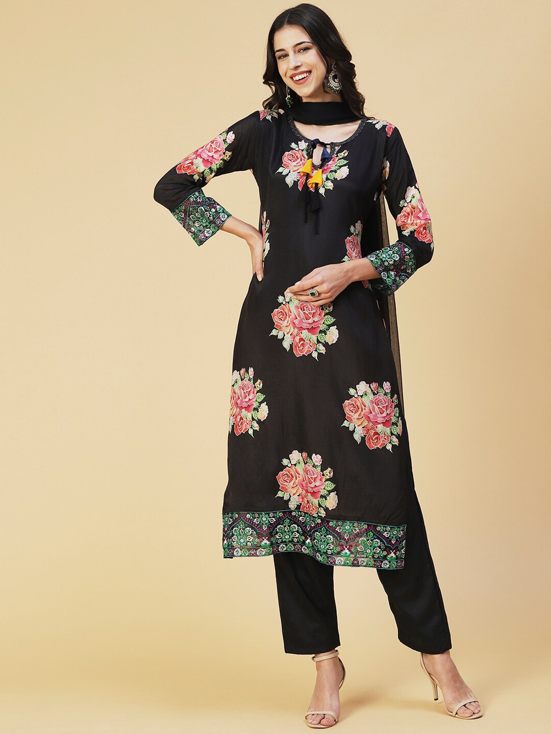 FASHOR Black Floral Motifs Printed Straight Silk Crepe Kurta & Trousers With Dupatta
FASHOR Black Floral Motifs Printed Straight Silk Crepe Kurta & Trousers With Dupatta