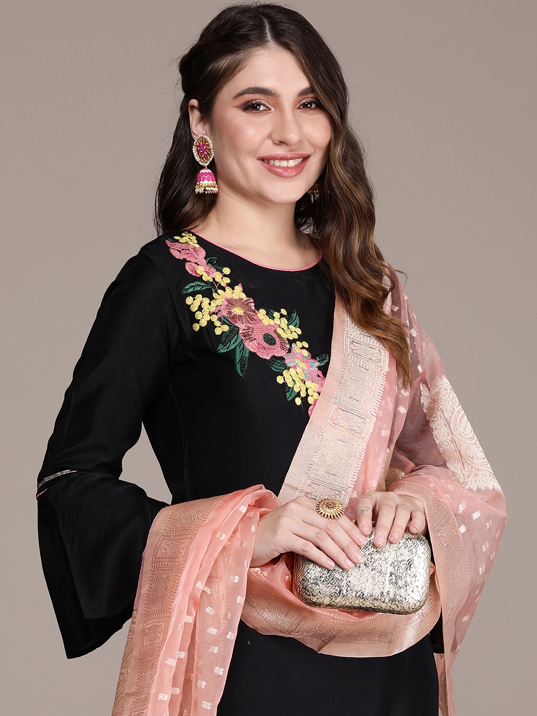 Anouk Women Floral Embroidered Thread Work Liva Kurta with Trousers & With Dupatta, Black
Anouk Women Floral Embroidered Thread Work Liva Kurta with Trousers & With Dupatta, Black