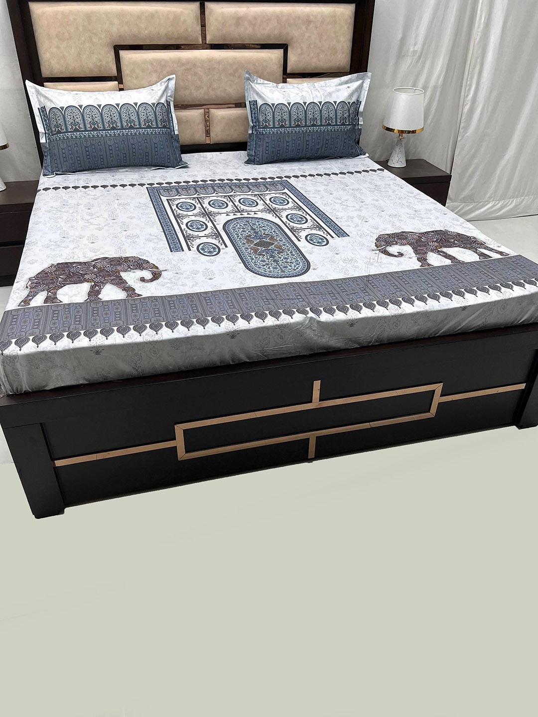 Pure Decor Majestic White & Grey Printed Cotton 500 TC King Bedsheet With 2 Pillow Covers
Pure Decor Majestic White & Grey Printed Cotton 500 TC King Bedsheet With 2 Pillow Covers