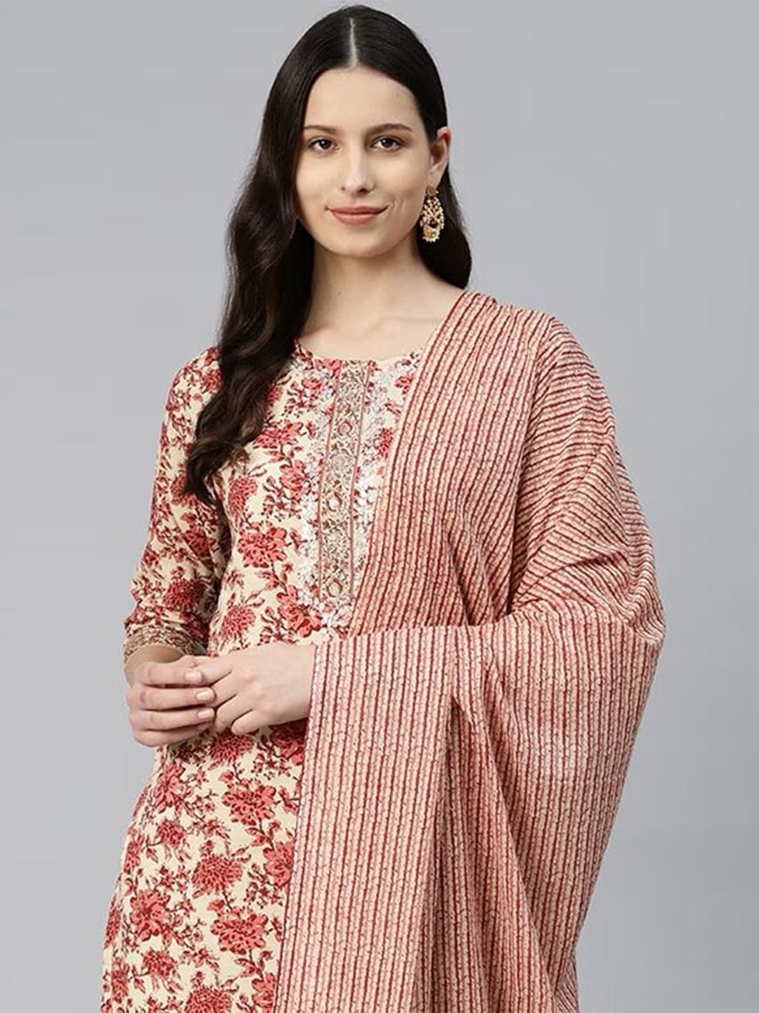 Readiprint Fashions Women Floral Printed Regular Pure Cotton Kurta with Palazzos & Dupatta, Beige
Readiprint Fashions Women Floral Printed Regular Pure Cotton Kurta with Palazzos & Dupatta, Beige