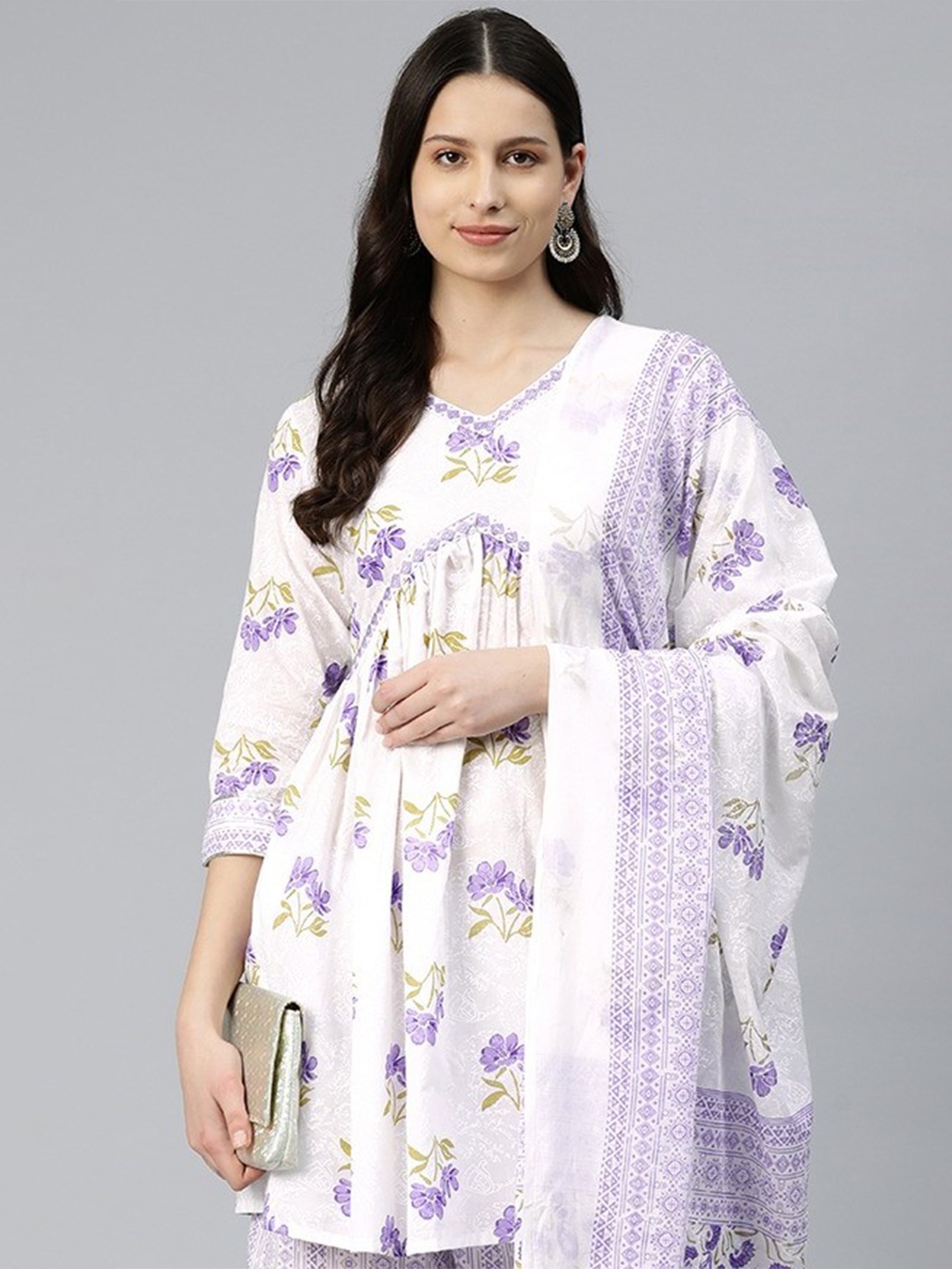 Readiprint Women Floral Printed Pure Cotton Kurta with Sharara & With Dupatta, White
Readiprint Women Floral Printed Pure Cotton Kurta with Sharara & With Dupatta, White