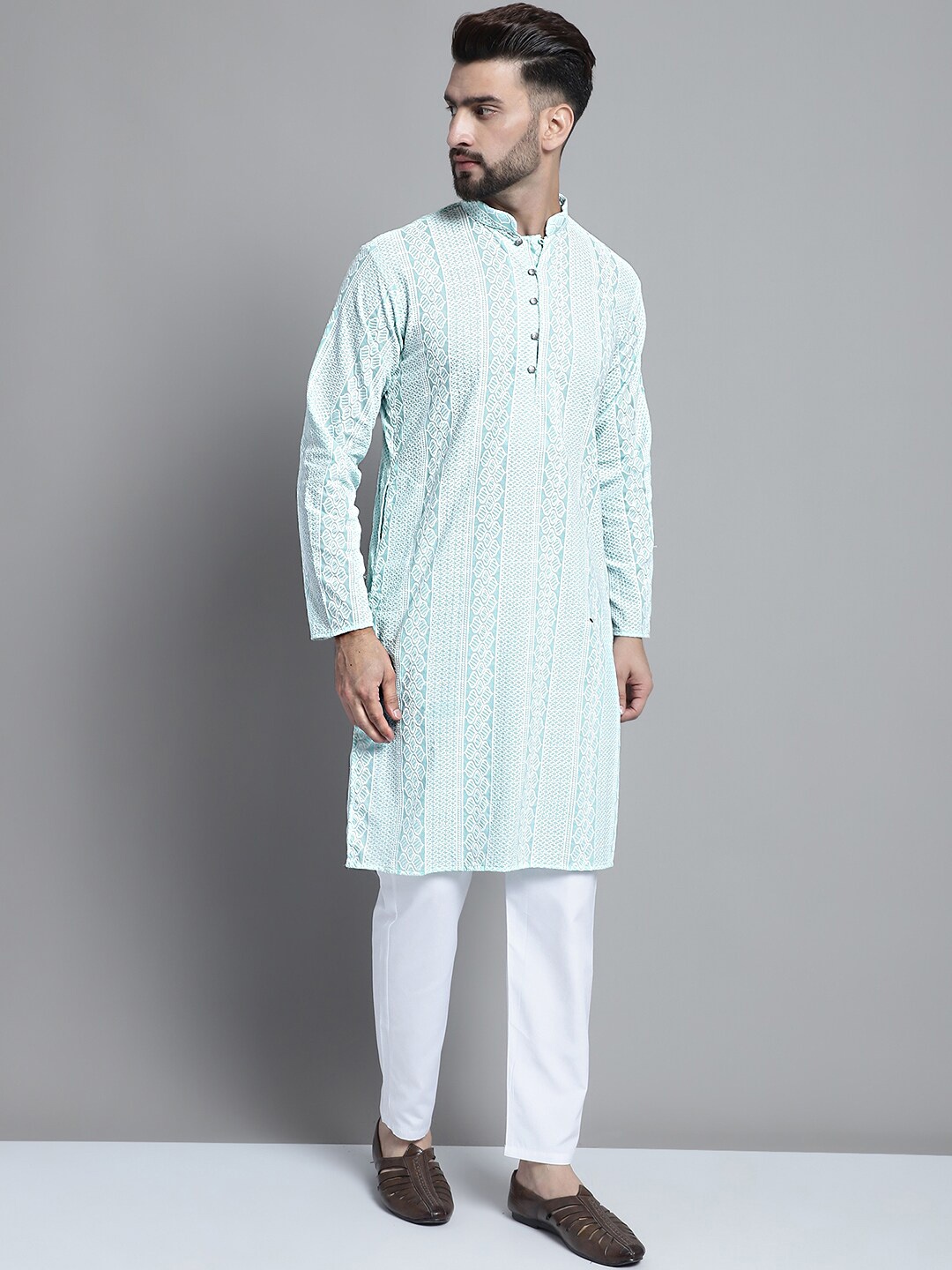 Anouk Embroidered Mandarin Collar Thread Work Pure Cotton Kurta with Pyjamas, Turquoise blue
Anouk Embroidered Mandarin Collar Thread Work Pure Cotton Kurta with Pyjamas, Turquoise blue