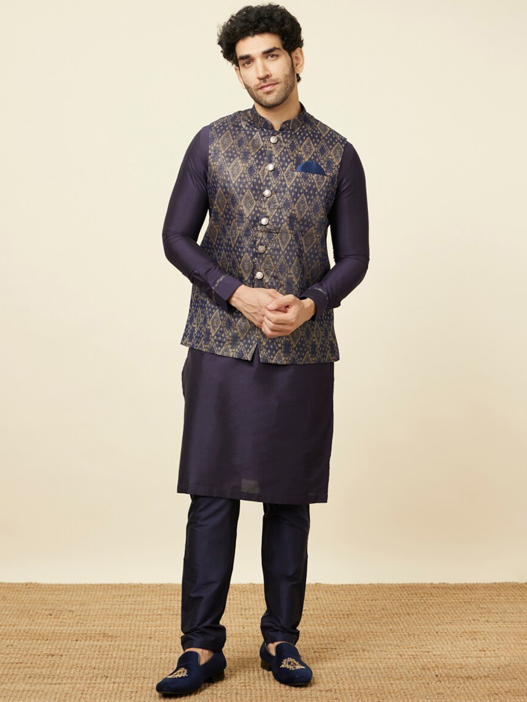 Manyavar Men Straight Kurta With Pyjamas And Woven Design Nehru jacket, Navy blue
Manyavar Men Straight Kurta With Pyjamas And Woven Design Nehru jacket, Navy blue