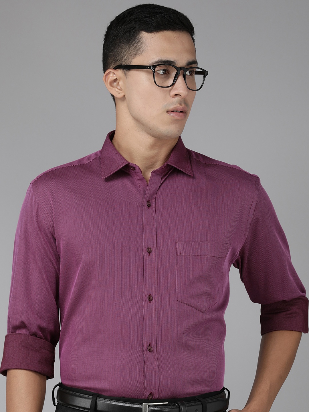 Park Avenue Men Slim Fit Textured Opaque Self Design Pure Cotton Formal Shirt, Maroon
Park Avenue Men Slim Fit Textured Opaque Self Design Pure Cotton Formal Shirt, Maroon