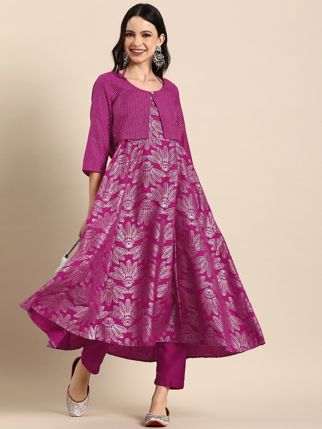 Anouk Ethnic Motifs Printed Regular A-Line Kurta With Trousers Comes With A Jacket, Magenta
Anouk Ethnic Motifs Printed Regular A-Line Kurta With Trousers Comes With A Jacket, Magenta