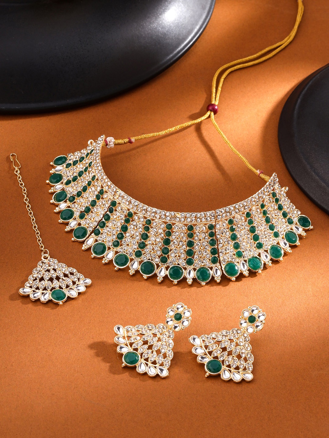 Yellow Chimes Gold Plated Kundan Jewellery Set, Green