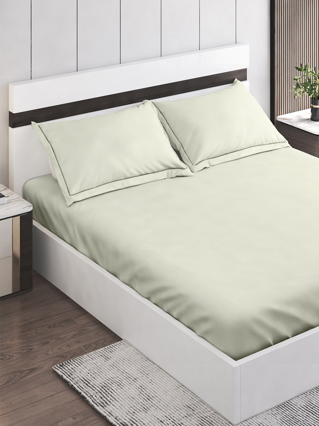 Home Centre Sea Green 144 TC Fitted Cotton Queen Bedsheet with 2 Pillow Covers
Home Centre Sea Green 144 TC Fitted Cotton Queen Bedsheet with 2 Pillow Covers