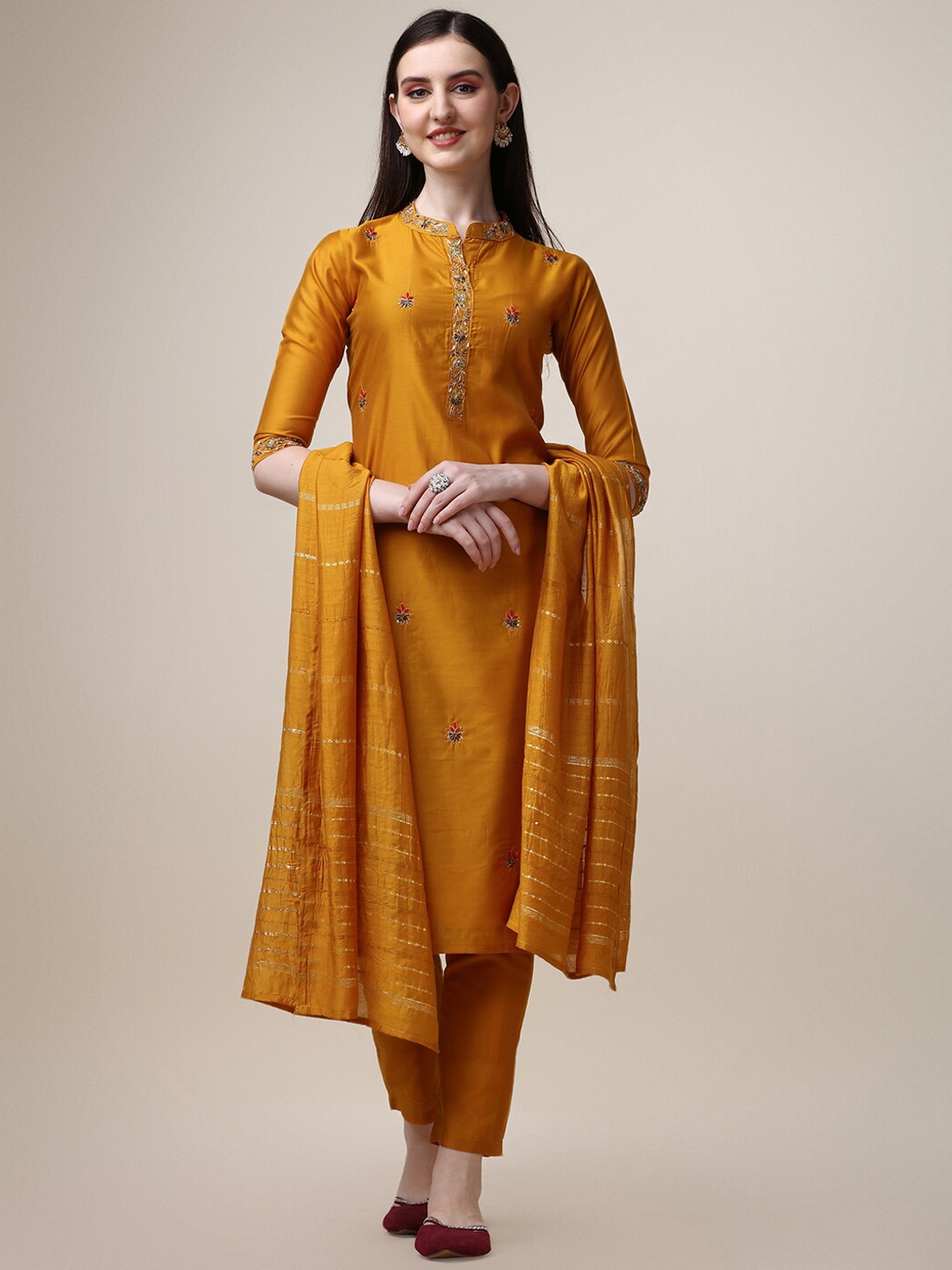 Berrylicious Ethnic Motifs Embroidered Chanderi Silk Kurta With Trousers & Dupatta, Mustard
Berrylicious Ethnic Motifs Embroidered Chanderi Silk Kurta With Trousers & Dupatta, Mustard