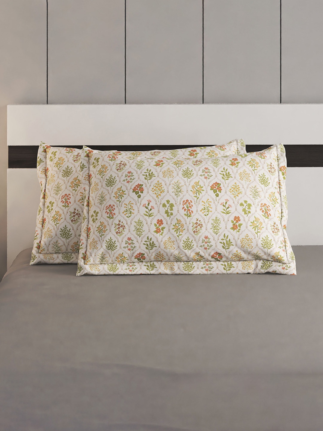 Home Centre Medley Dastakari Off White & Green 2 Pieces Printed Cotton Pillow Covers
Home Centre Medley Dastakari Off White & Green 2 Pieces Printed Cotton Pillow Covers