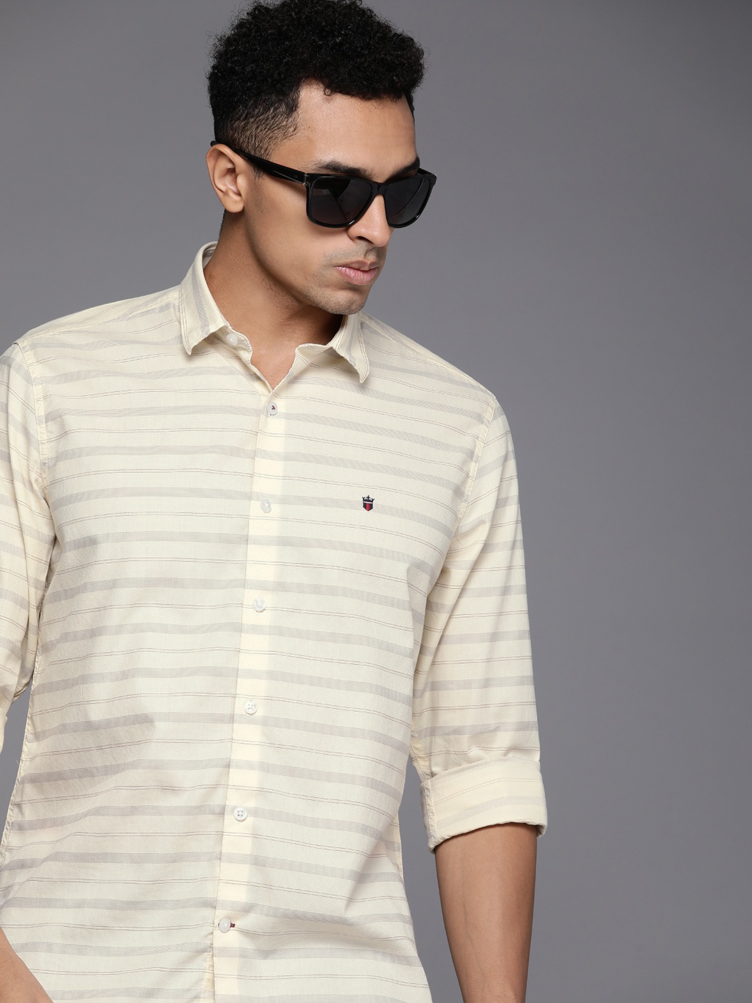 Louis Philippe Sport Men Slim Fit Horizontal Striped Pure Cotton Casual Shirt, Yellow
Louis Philippe Sport Men Slim Fit Horizontal Striped Pure Cotton Casual Shirt, Yellow