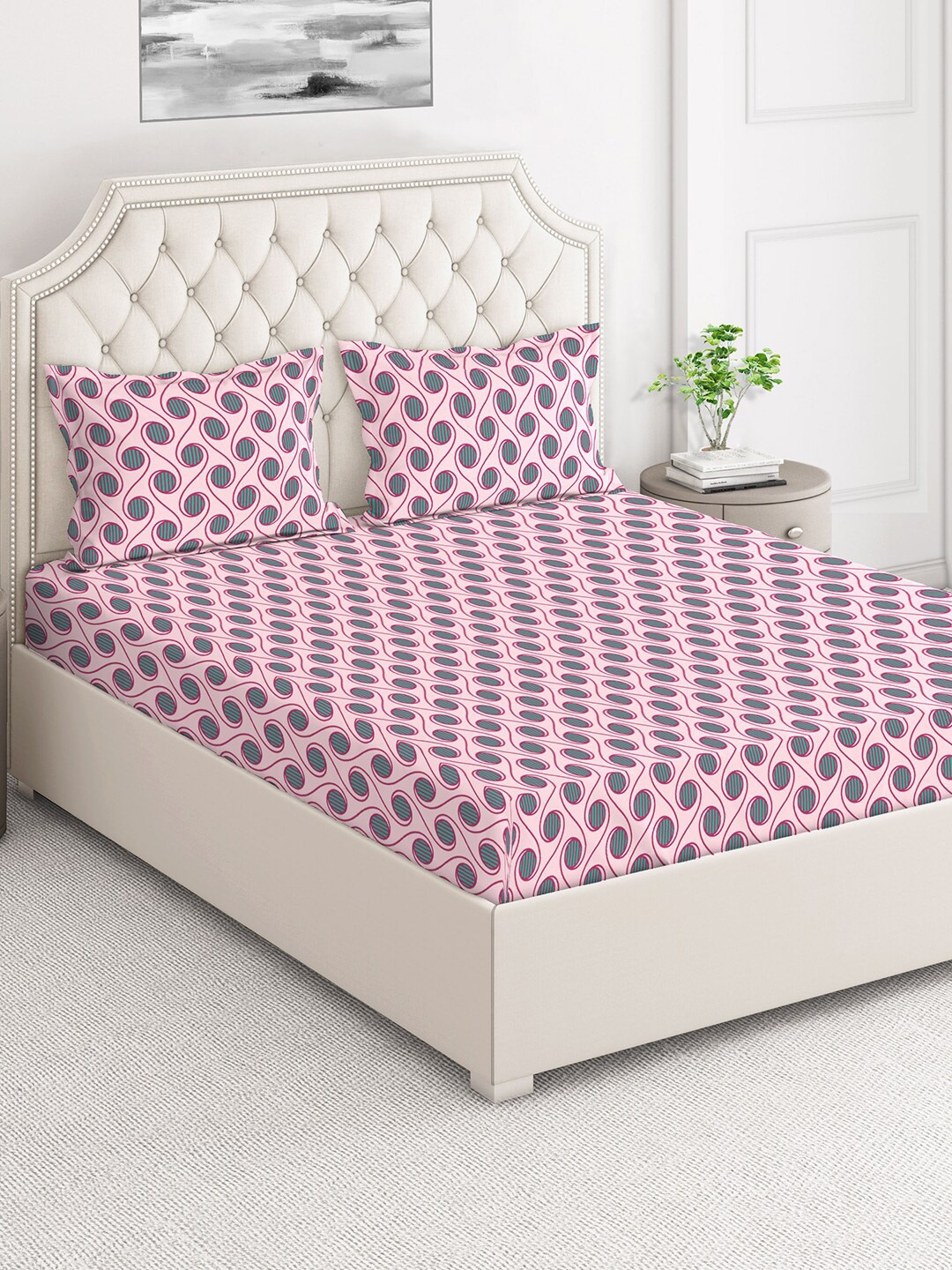 Layers Firenze Pink & Green Geometric 140 TC Cotton King Bedsheet with 2 Pillow Covers
Layers Firenze Pink & Green Geometric 140 TC Cotton King Bedsheet with 2 Pillow Covers
