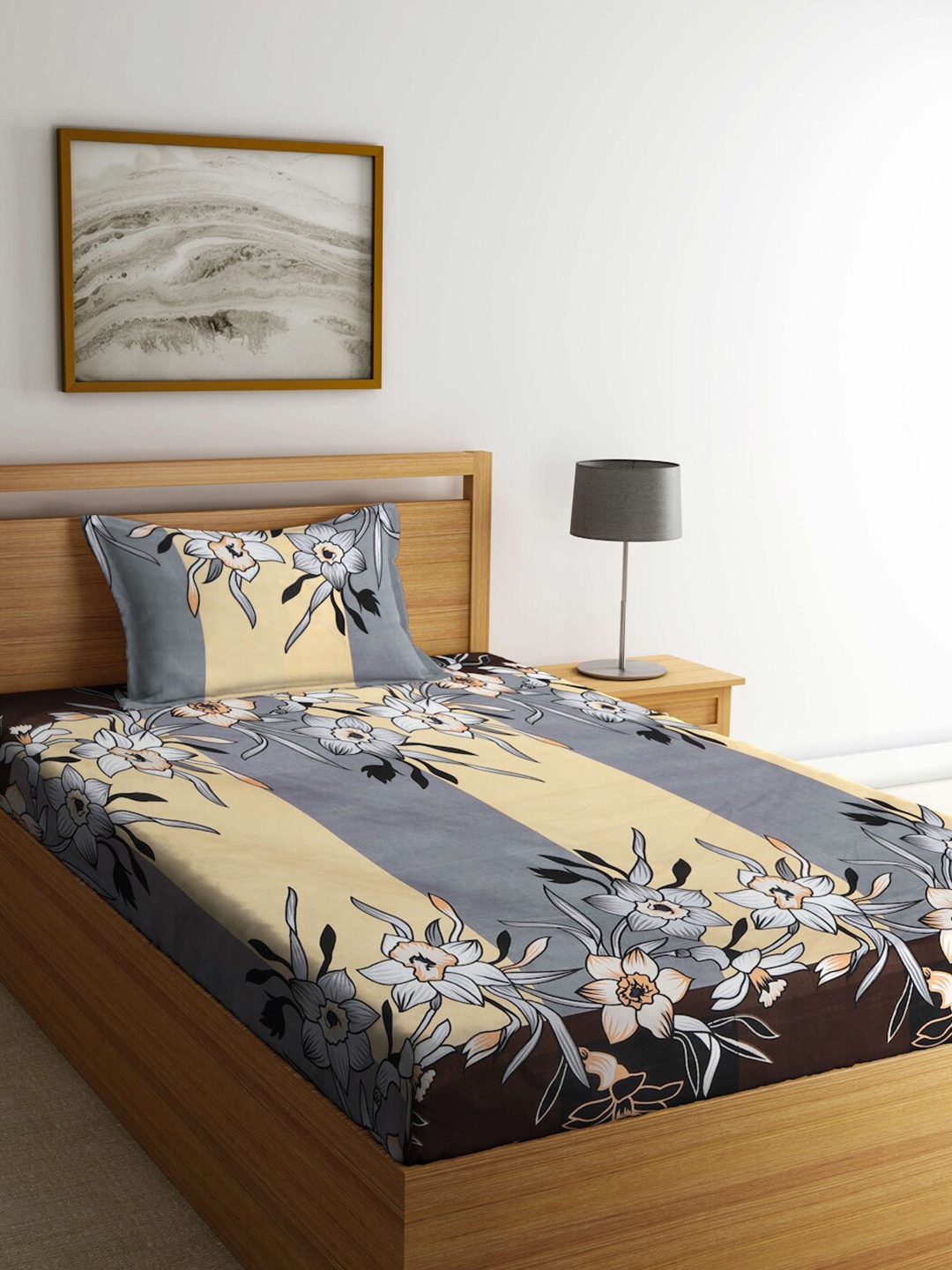 KLOTTHE Book Fold Grey & Beige Floral 300 TC Single Bedsheet With 1 Pillow Cover
KLOTTHE Book Fold Grey & Beige Floral 300 TC Single Bedsheet With 1 Pillow Cover