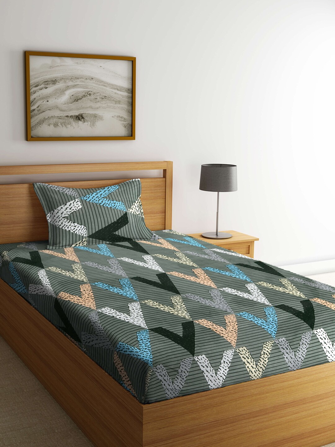 KLOTTHE Grey & Yellow Printed Fitted 300TC Fitted Single Bedsheet With 1 Pillow Cover
KLOTTHE Grey & Yellow Printed Fitted 300TC Fitted Single Bedsheet With 1 Pillow Cover