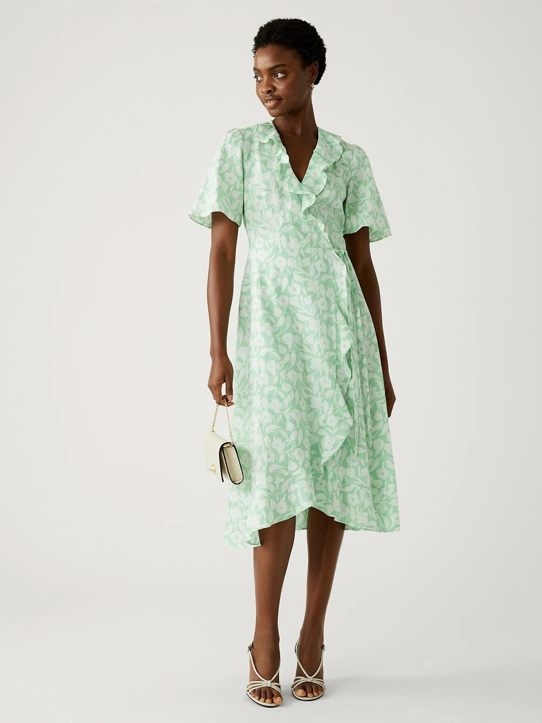 Marks & Spencer Floral Printed Flared Sleeves Tie Up Details Wrap Dress, Green
Marks & Spencer Floral Printed Flared Sleeves Tie Up Details Wrap Dress, Green