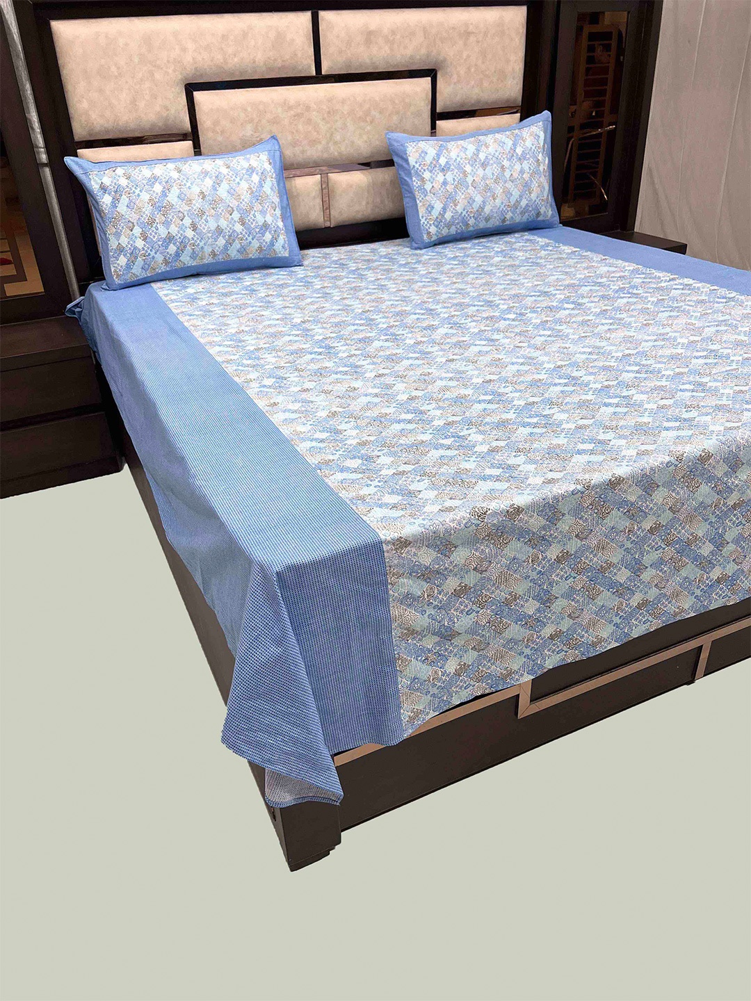 Pure Decor Blue Evoque Sib Geometric Cotton 250 TC Queen Bedsheet With 2 Pillow Covers
Pure Decor Blue Evoque Sib Geometric Cotton 250 TC Queen Bedsheet With 2 Pillow Covers