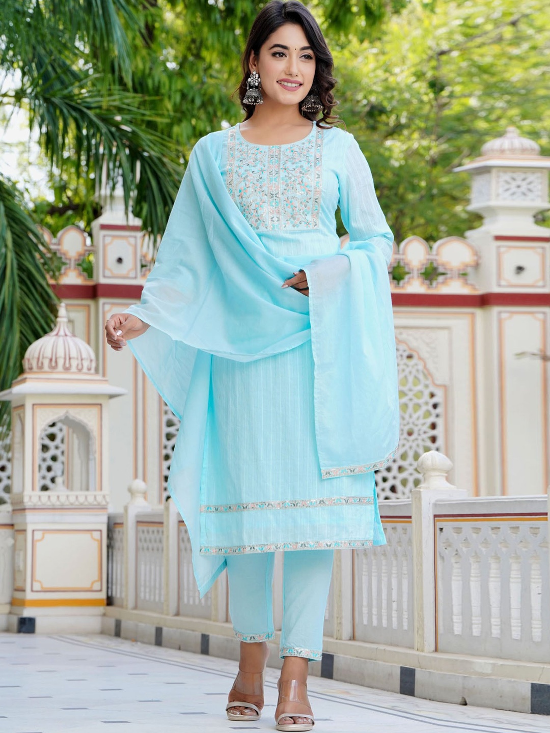 PREKSHA Ethnic Motifs Embroidered Sequinned Pure Cotton Kurta With Trousers & Dupatta, Blue
PREKSHA Ethnic Motifs Embroidered Sequinned Pure Cotton Kurta With Trousers & Dupatta, Blue