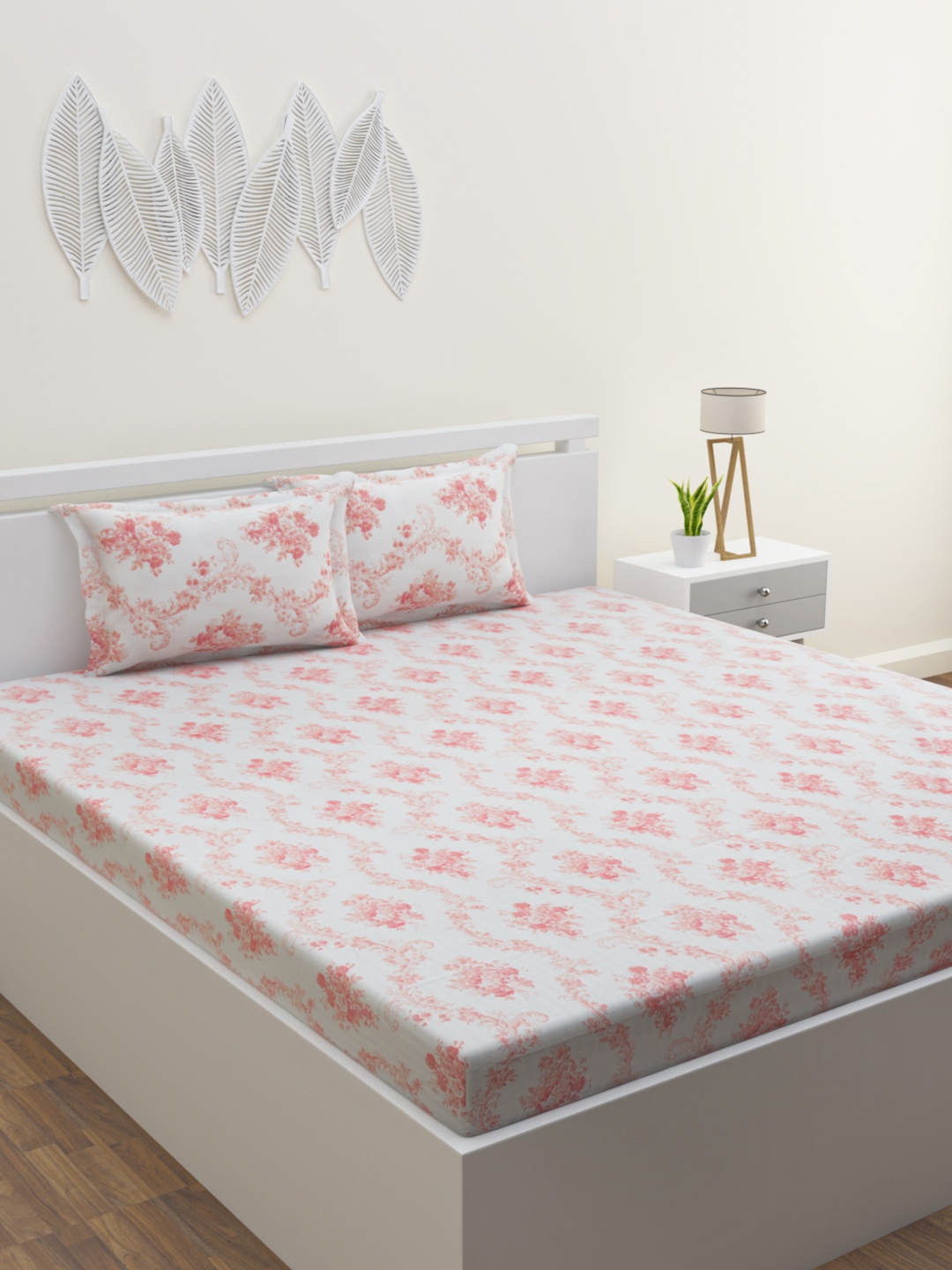 HOME AFFAIRS White & Pink Floral Printed 210 TC Cotton King Bedsheet & 2 Pillow Covers
HOME AFFAIRS White & Pink Floral Printed 210 TC Cotton King Bedsheet & 2 Pillow Covers