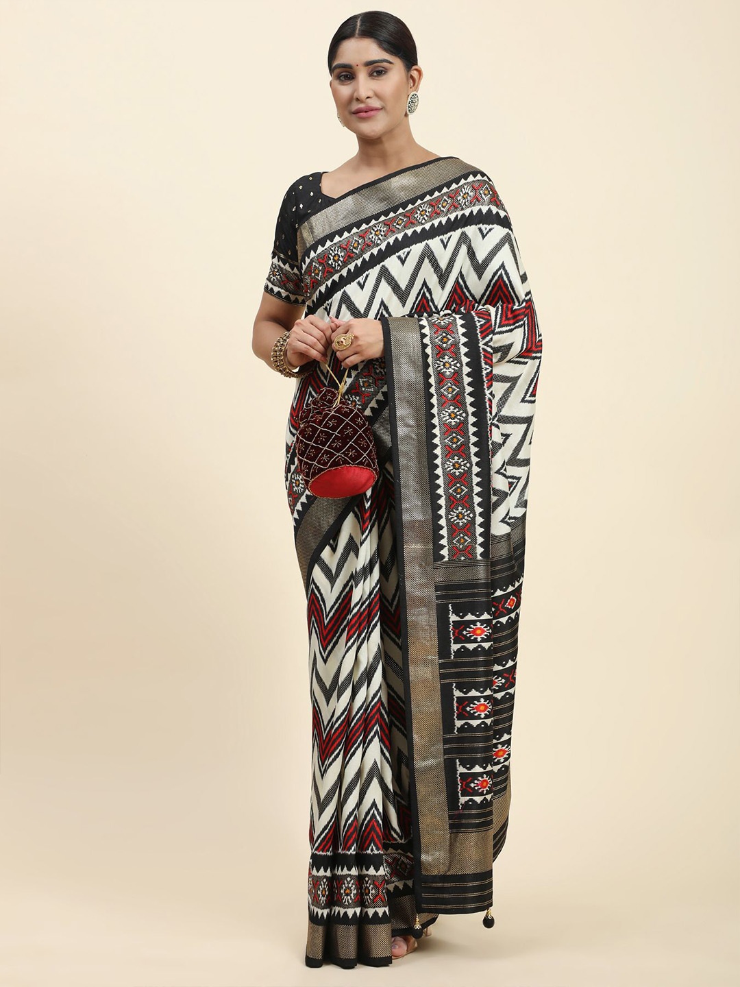 Phenav Ethnic Motifs Printed Zari Patola Saree, Black