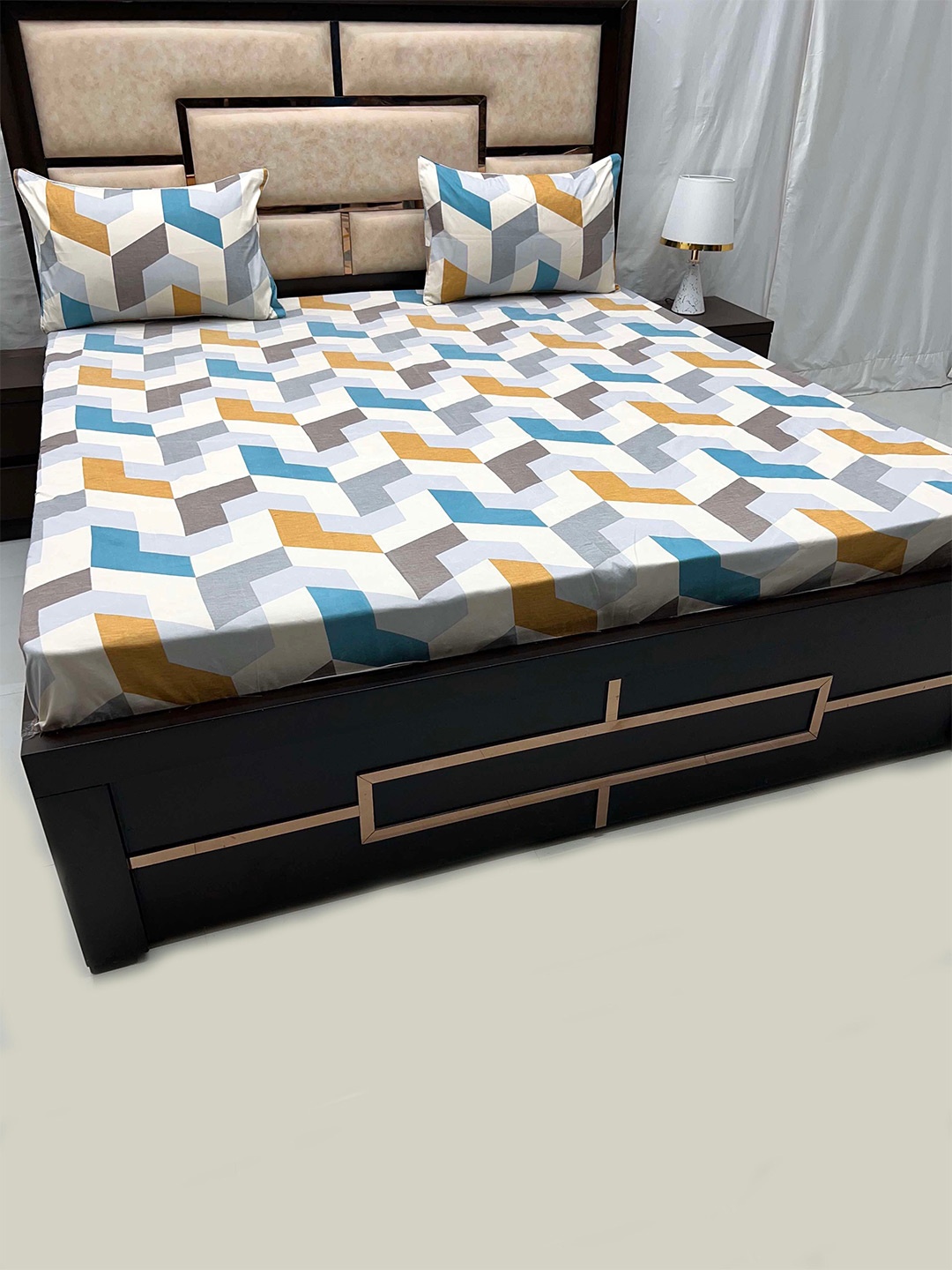 Pure Decor Leisure Fur White & Blue Geometric 250 TC King Bedsheet & 2 Pillow Covers
Pure Decor Leisure Fur White & Blue Geometric 250 TC King Bedsheet & 2 Pillow Covers