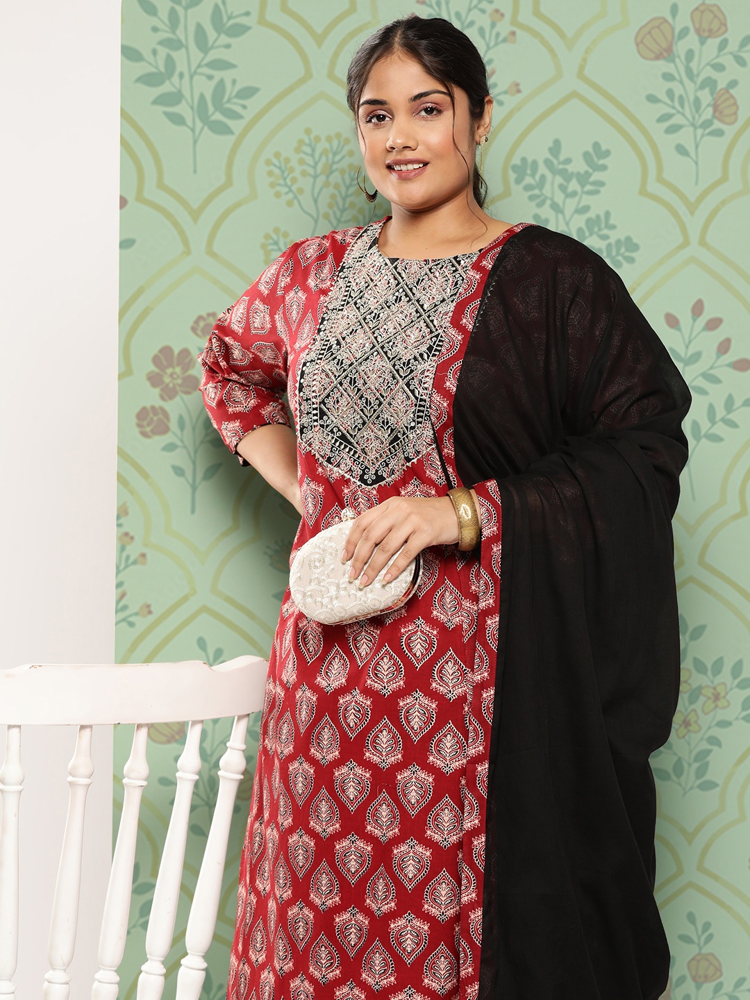 Yufta Plus Size Ethnic Motifs Printed Gotta Patti Cotton Kurta with Trousers & Dupatta, Red
Yufta Plus Size Ethnic Motifs Printed Gotta Patti Cotton Kurta with Trousers & Dupatta, Red