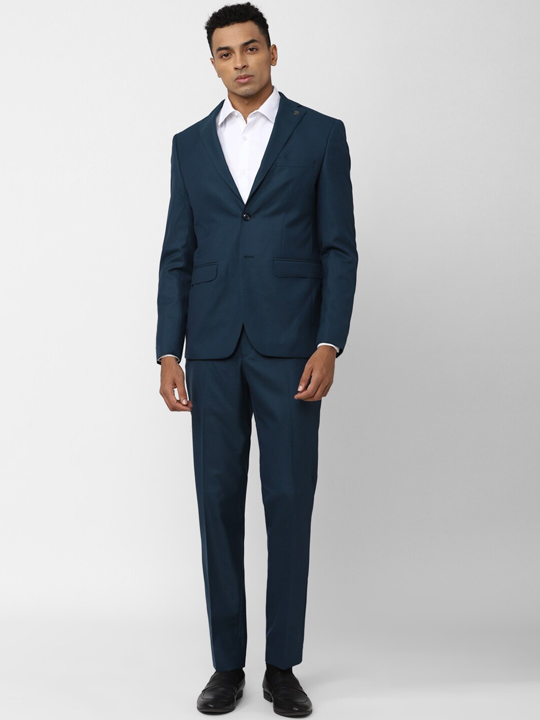 Peter England Elite Self Design Single-Breasted Slim Fit Two Piece Formal Suit, Navy blue
Peter England Elite Self Design Single-Breasted Slim Fit Two Piece Formal Suit, Navy blue
