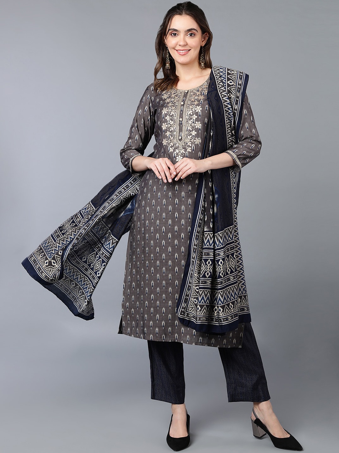 AHIKA Grey Ethnic Motifs Printed Thread Work Regular Kurta with Trousers & With Dupatta
AHIKA Grey Ethnic Motifs Printed Thread Work Regular Kurta with Trousers & With Dupatta