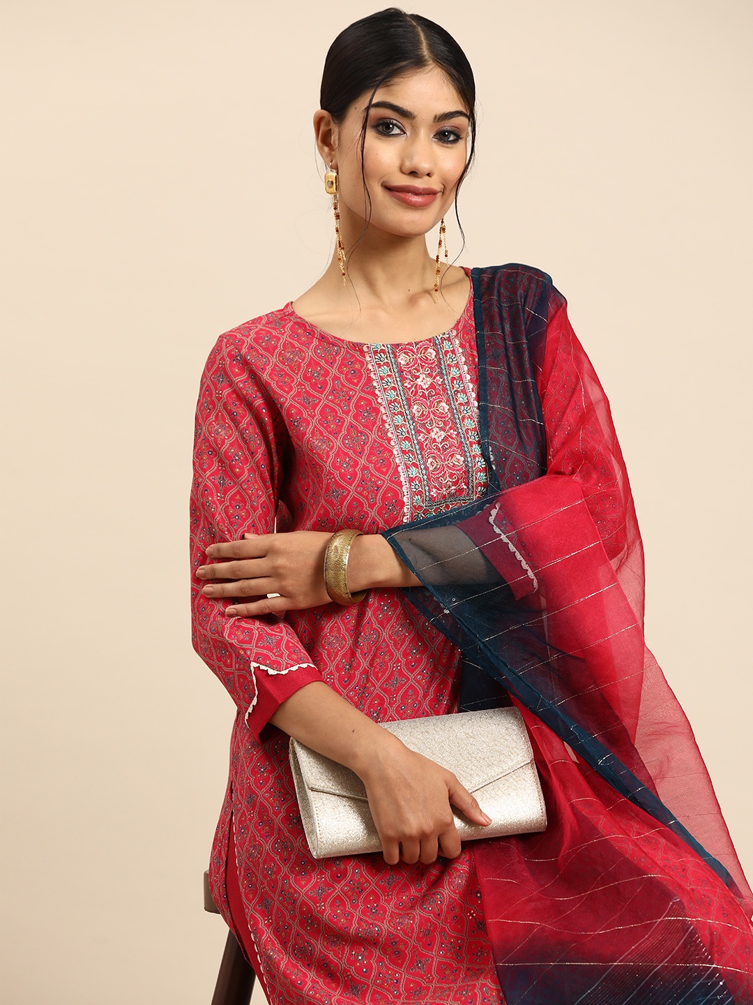 Sangria Women Ethnic Motifs Regular Gotta Patti Kurta with Trousers & With Dupatta, Magenta
Sangria Women Ethnic Motifs Regular Gotta Patti Kurta with Trousers & With Dupatta, Magenta