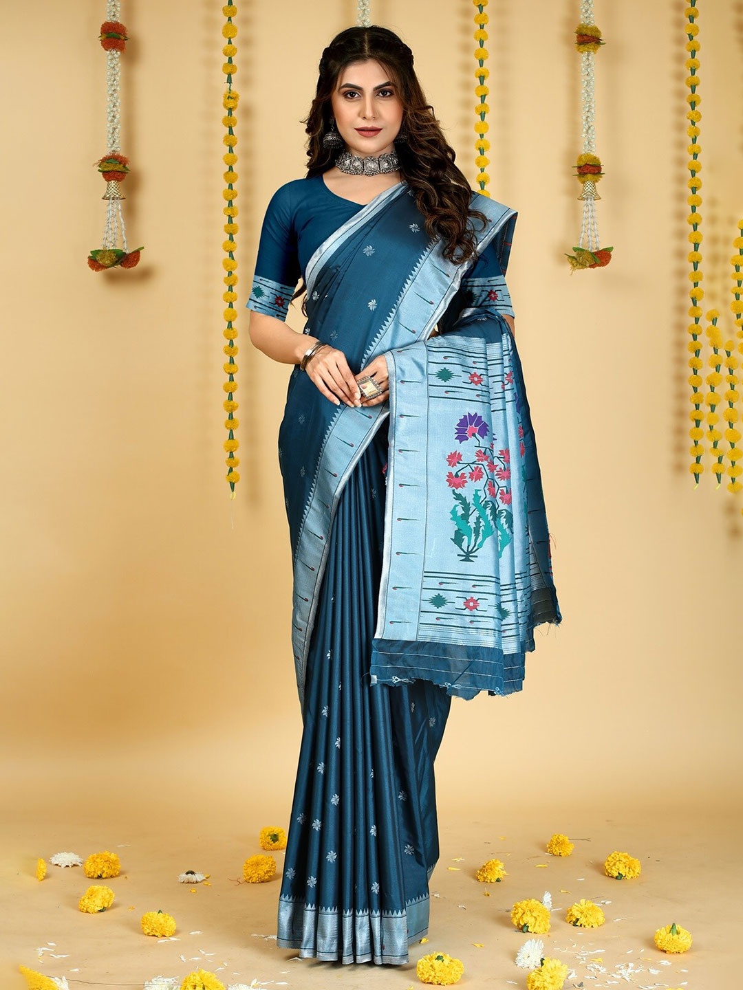AVANTIKA FASHION Ethnic Motifs Woven Design Zari Pure Silk Paithani Saree, Turquoise blue
AVANTIKA FASHION Ethnic Motifs Woven Design Zari Pure Silk Paithani Saree, Turquoise blue