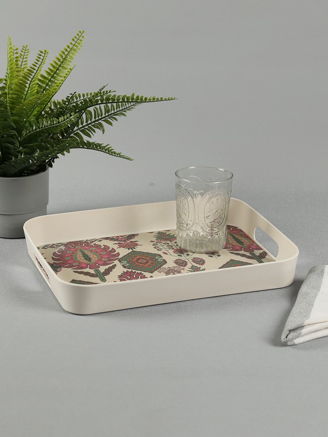 India Circus by Krsnaa Mehta Mystifying Dazzle Cream-Coloured & Red Printed Serving Tray
India Circus by Krsnaa Mehta Mystifying Dazzle Cream-Coloured & Red Printed Serving Tray