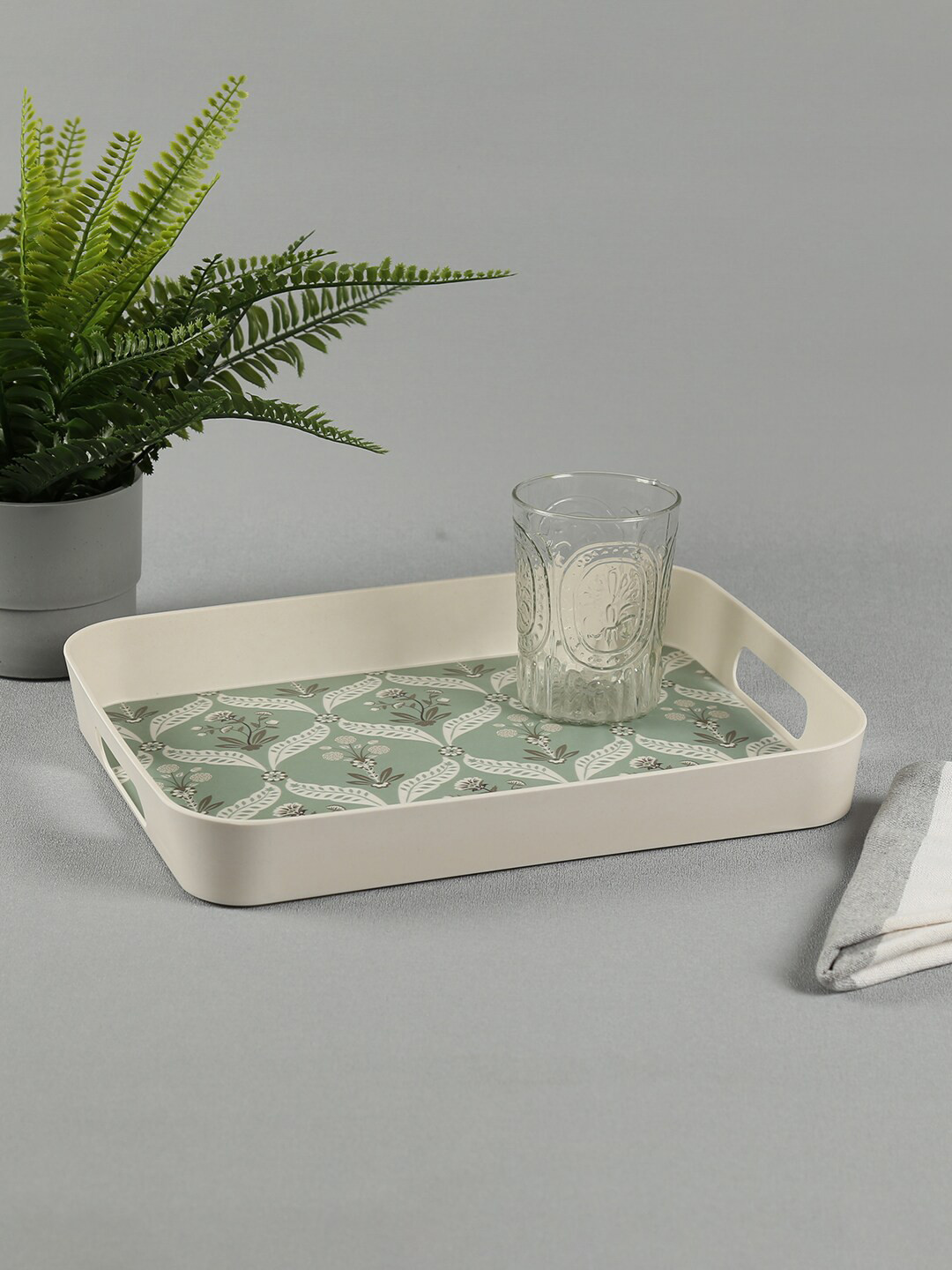 India Circus by Krsnaa Mehta Green Printed Mulberry Blooming Dahlia Rectangle Bamboo Tray
India Circus by Krsnaa Mehta Green Printed Mulberry Blooming Dahlia Rectangle Bamboo Tray