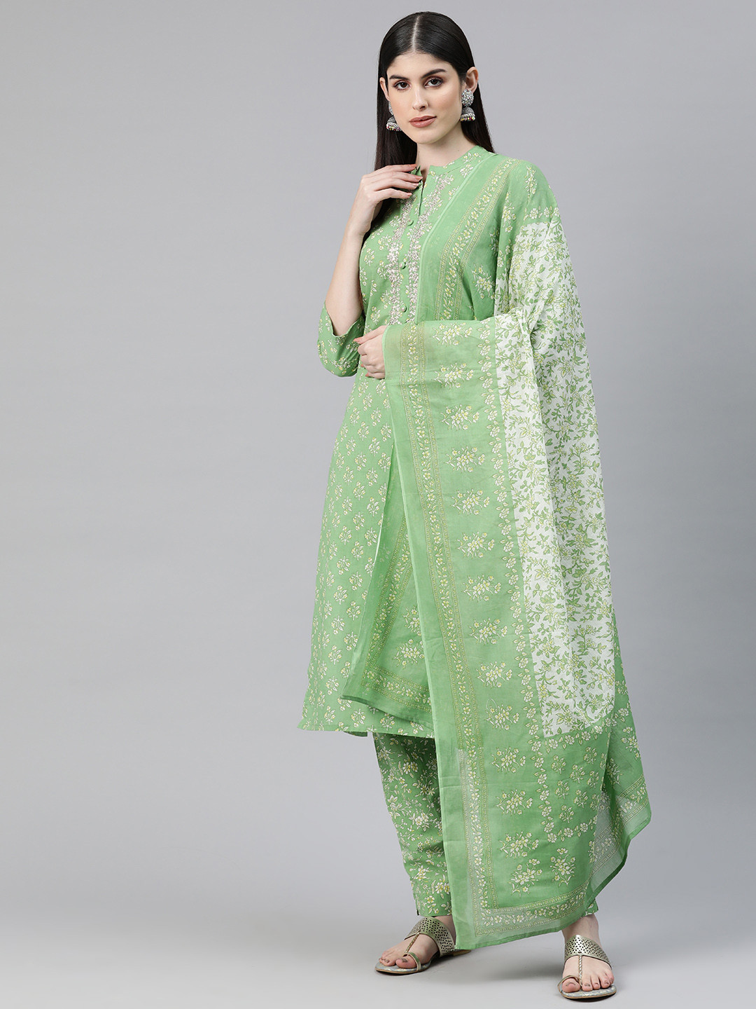 Readiprint Fashions Women Floral Printed Regular Pure Cotton Kurta with Palazzos & Dupatta, Green
Readiprint Fashions Women Floral Printed Regular Pure Cotton Kurta with Palazzos & Dupatta, Green