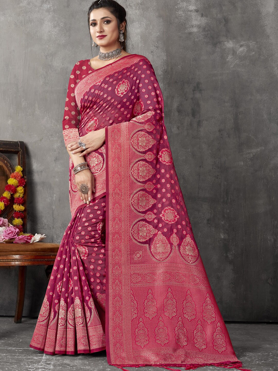 SANGAM PRINTS Floral Woven Design Zari Saree, Pink