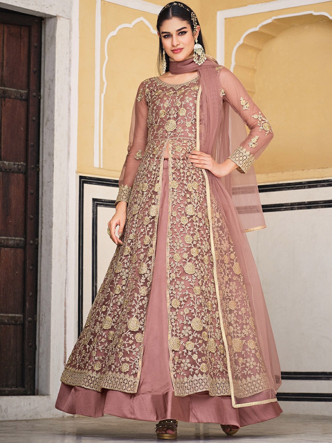 ODETTE Ethnic Embroidered High Slit Thread Work Semi Stitched Kurta with Skirt Dupatta, Brown
ODETTE Ethnic Embroidered High Slit Thread Work Semi Stitched Kurta with Skirt Dupatta, Brown