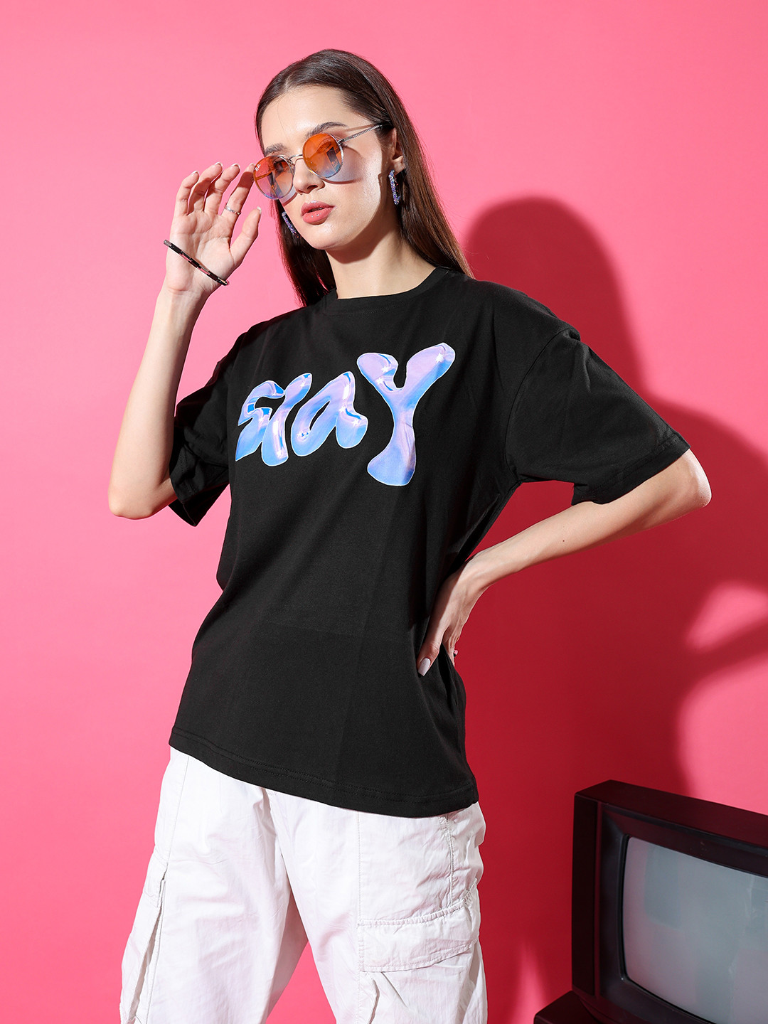 Stylecast X Hersheinbox Pure Cotton Typography Printed Boxy T-shirt, Black
Stylecast X Hersheinbox Pure Cotton Typography Printed Boxy T-shirt, Black
