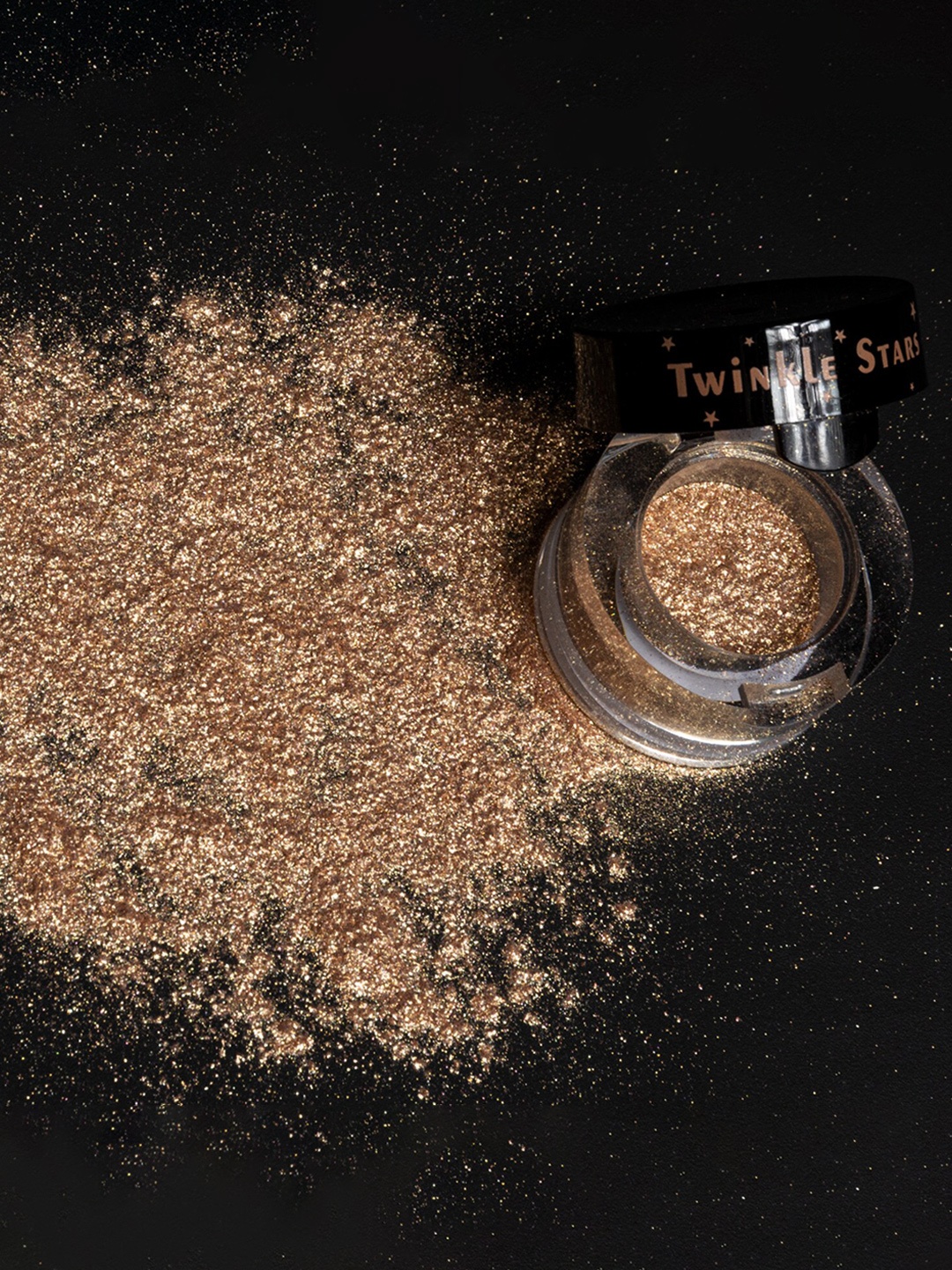Daily Life Forever52 Twinkle Stars Long Lasting Glitter Eyeshadow - Embered Gold NG004
Daily Life Forever52 Twinkle Stars Long Lasting Glitter Eyeshadow - Embered Gold NG004