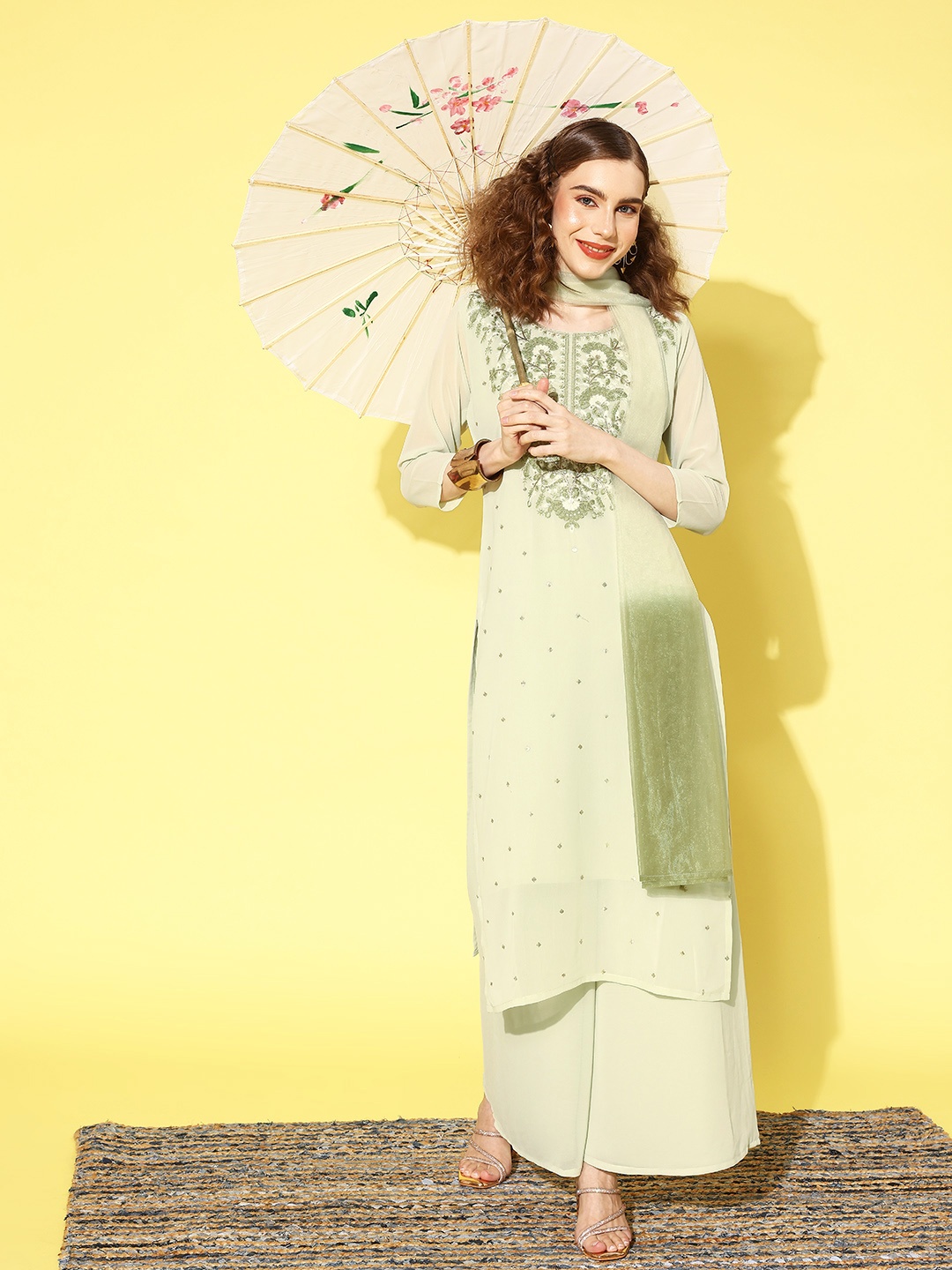 Kvsfab Women Floral Embroidered Regular Sequinned Kurta with Palazzos & With Dupatta, Green
Kvsfab Women Floral Embroidered Regular Sequinned Kurta with Palazzos & With Dupatta, Green