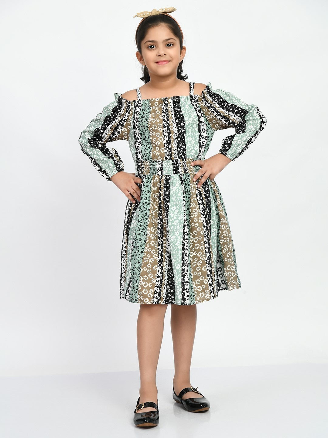 Bella Moda Girls Floral Printed Gathered Cold-Shoulder Cotton Fit And Flare Dress, Green
Bella Moda Girls Floral Printed Gathered Cold-Shoulder Cotton Fit And Flare Dress, Green