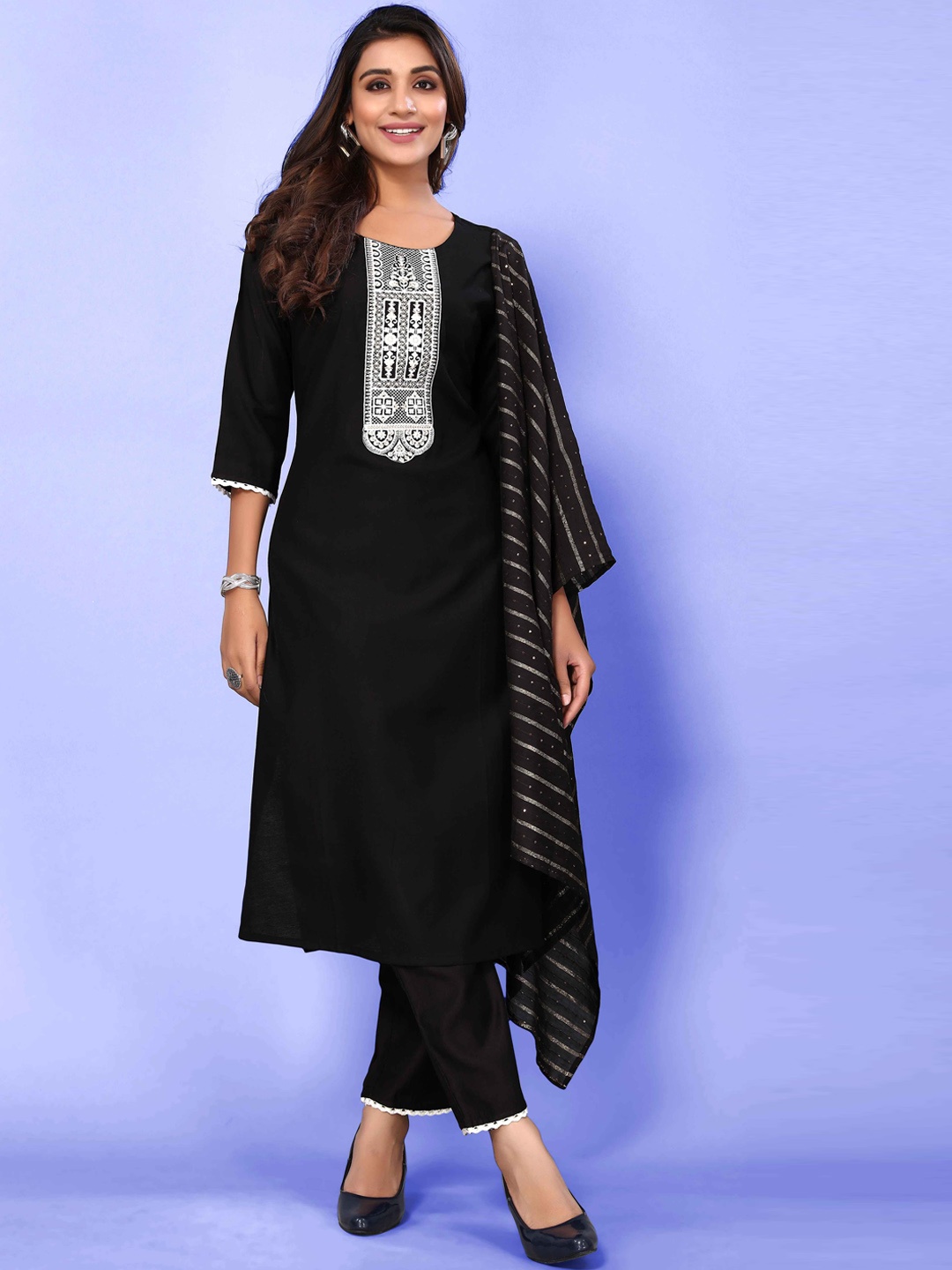 Happy Design Floral Yoke Design Regular Thread Work Kurta With Trousers & Dupatta, Black
Happy Design Floral Yoke Design Regular Thread Work Kurta With Trousers & Dupatta, Black