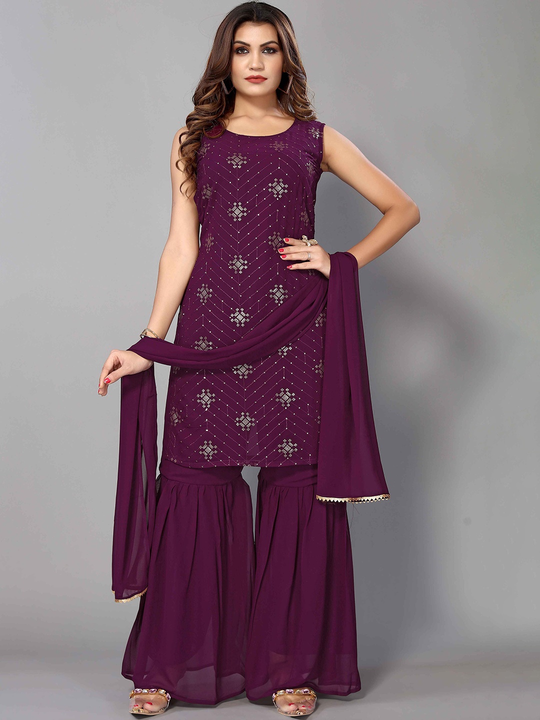 Happy Design Ethnic Motifs Embroidered Regular Sequinned Kurta with Sharara & Dupatta, Purple
Happy Design Ethnic Motifs Embroidered Regular Sequinned Kurta with Sharara & Dupatta, Purple