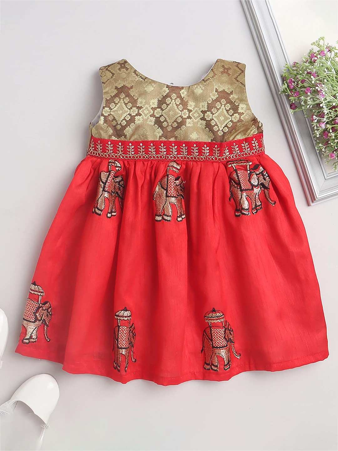 MANY FROCKS & Girls Embellished Sleeveless Sequined Silk Fit & Flare Ethnic Dress, Beige
MANY FROCKS & Girls Embellished Sleeveless Sequined Silk Fit & Flare Ethnic Dress, Beige
