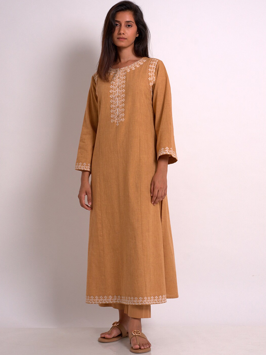 Ganga Ethnic Motifs Yoke Design Regular Thread Work Pure Cotton Kurta With Palazzos, Mustard
Ganga Ethnic Motifs Yoke Design Regular Thread Work Pure Cotton Kurta With Palazzos, Mustard