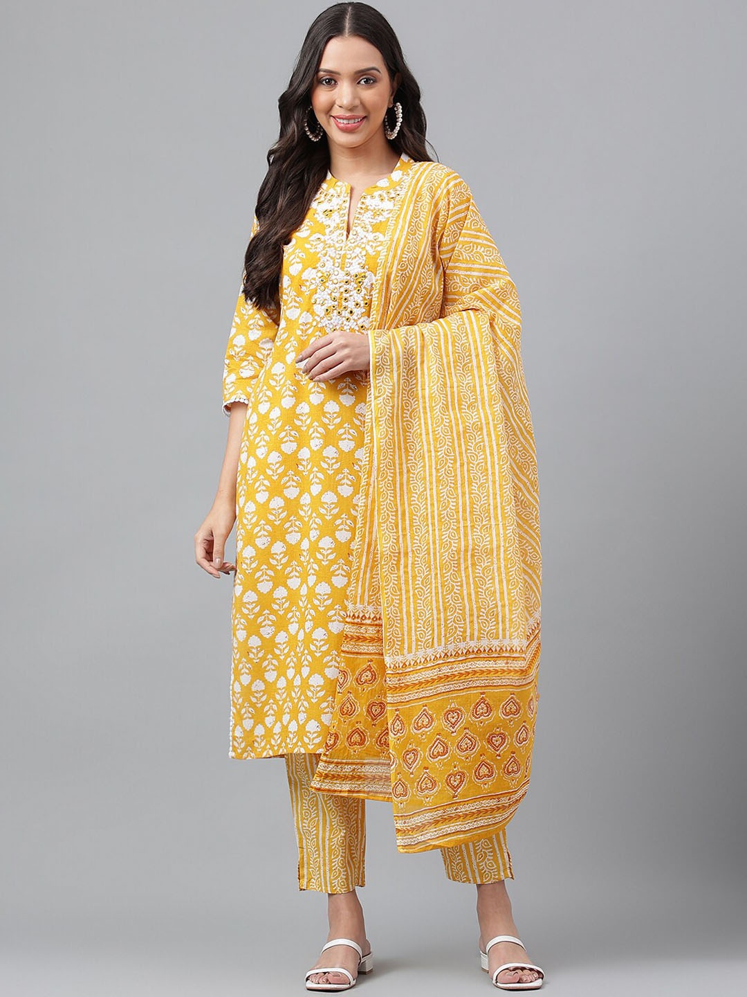 misbis Floral Printed Thread Work Pure Cotton Kurta With Trousers & With Dupatta, Yellow
misbis Floral Printed Thread Work Pure Cotton Kurta With Trousers & With Dupatta, Yellow