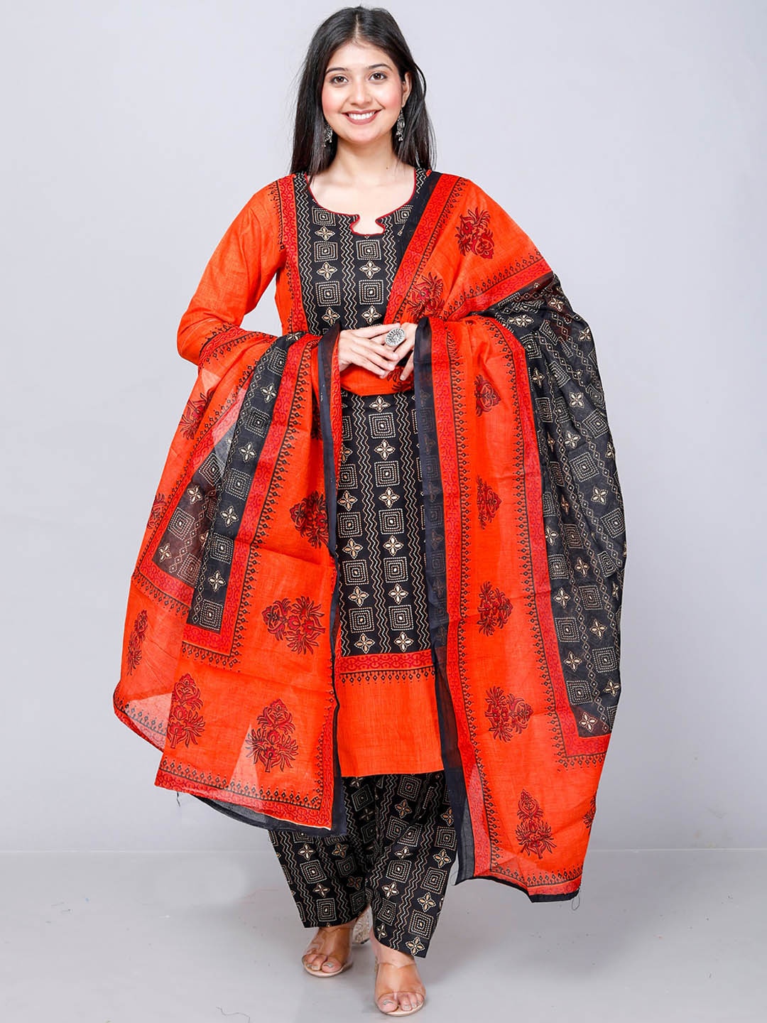 Jevi Prints Ethnic Motifs Printed Regular Pure Cotton Kurta with Patiala & Dupatta, Orange
Jevi Prints Ethnic Motifs Printed Regular Pure Cotton Kurta with Patiala & Dupatta, Orange