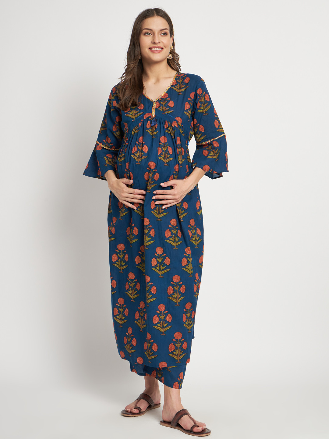 Aujjessa Floral Printed Printed Regular Pure Cotton Maternity Kurta With Trousers, Blue
Aujjessa Floral Printed Printed Regular Pure Cotton Maternity Kurta With Trousers, Blue