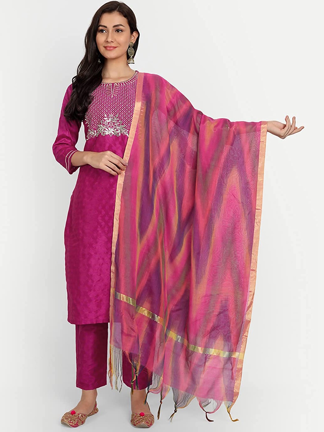 PERFECTBLUE Abstract Woven Design Thread Work Detail Kurta & Trousers With Dupatta, Pink
PERFECTBLUE Abstract Woven Design Thread Work Detail Kurta & Trousers With Dupatta, Pink