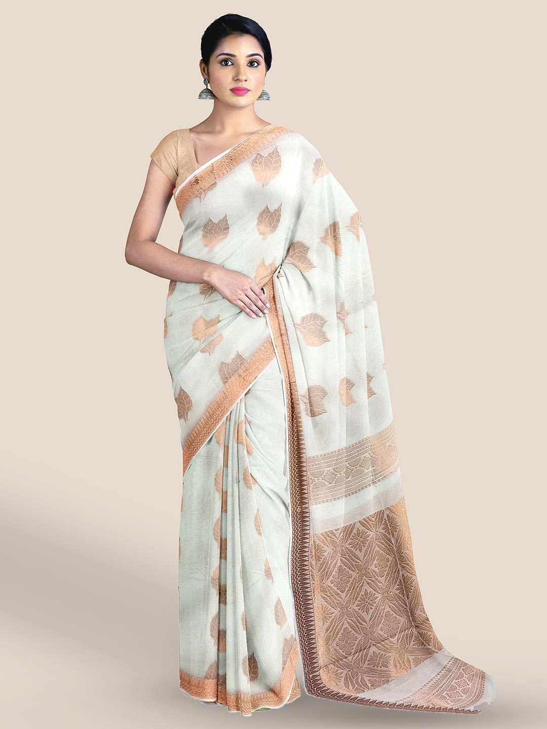 The Chennai Silks Ethnic Motifs Woven Design Silk Cotton Maheshwari Saree, Off white
The Chennai Silks Ethnic Motifs Woven Design Silk Cotton Maheshwari Saree, Off white