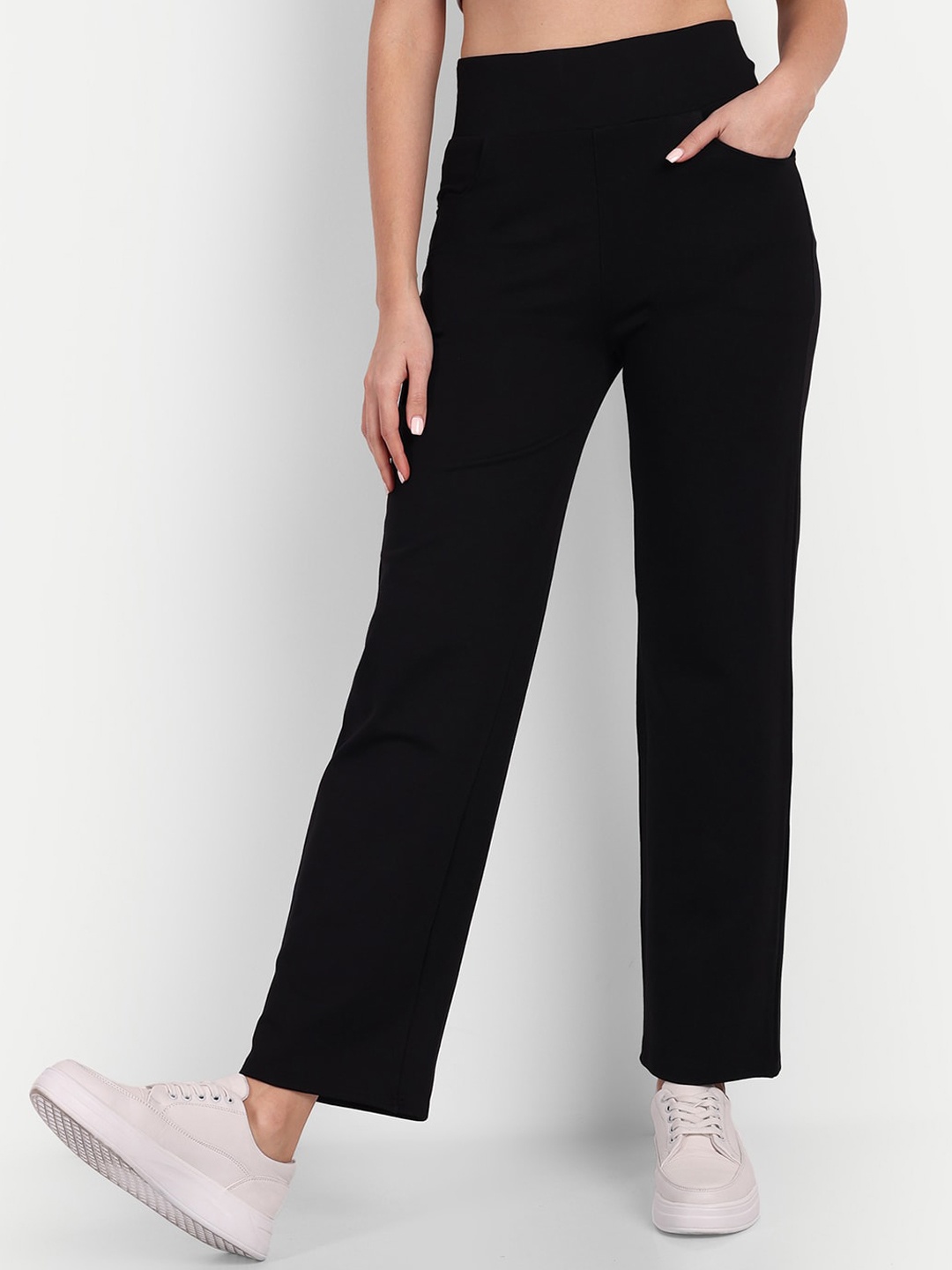 BROADSTAR Women Relaxed Straight Leg Straight Fit High-Rise Easy Wash Trousers, Black
BROADSTAR Women Relaxed Straight Leg Straight Fit High-Rise Easy Wash Trousers, Black