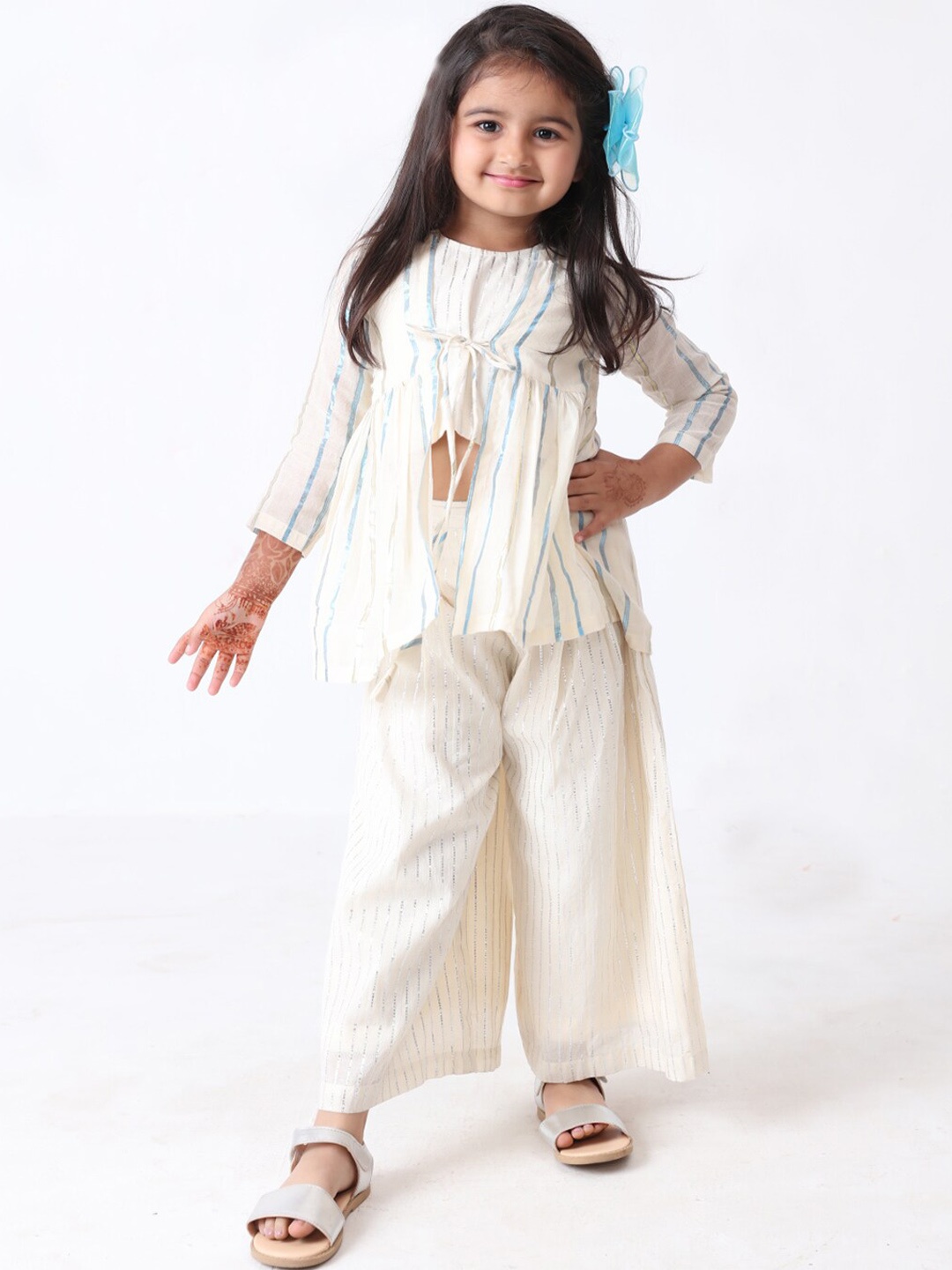 Jilmil Girls Pack Of 3 Striped Pure Cotton Top With Palazzos & Waistcoat, Off white
Jilmil Girls Pack Of 3 Striped Pure Cotton Top With Palazzos & Waistcoat, Off white