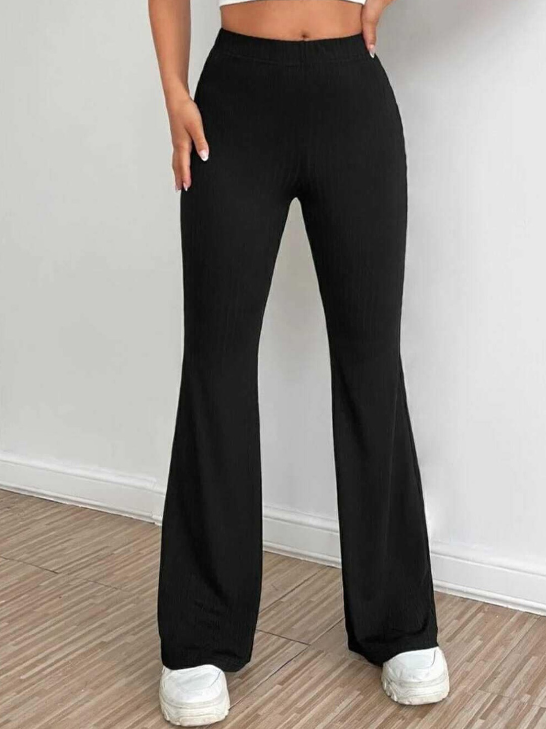 Next One Women Relaxed Straight Leg Flared High-Rise Easy Wash Bootcut Trousers, Black
Next One Women Relaxed Straight Leg Flared High-Rise Easy Wash Bootcut Trousers, Black